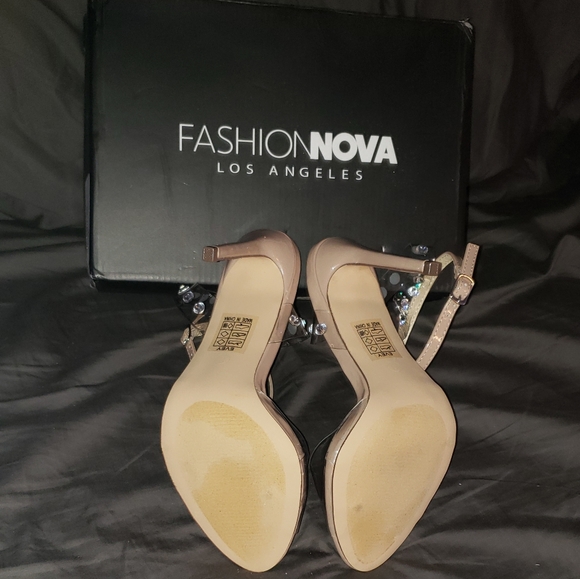 Open toe heels. - Picture 2 of 7